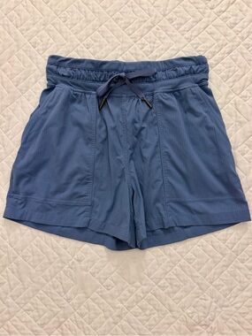 Lululemon Dance Studio Mid-Rise Shorts | Blue | Size 2 | EUC